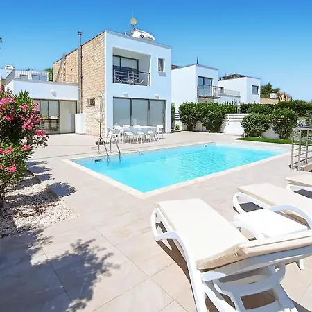 Holiday home Amazing In Miliou-paphos With Wifi Neo Chorio