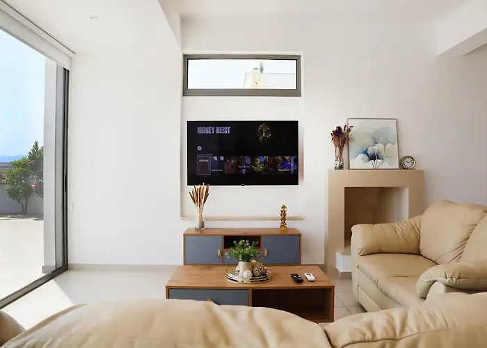 Amazing In Miliou-paphos With Wifi Vakantiehuis *