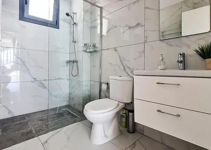 Amazing In Miliou-paphos With Wifi *